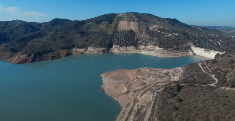 Embalse la Puebla de Cazalla: Naturaleza y pesca en Sevilla