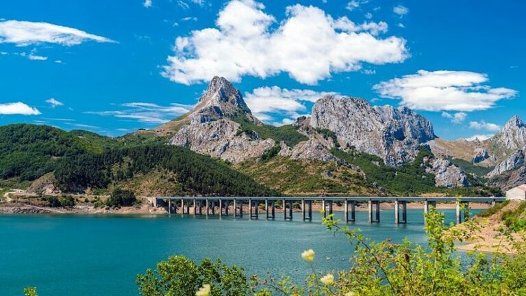 Embalse Riaño: Pesca eficiente y recomendaciones esenciales